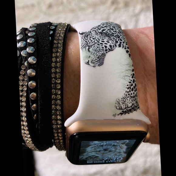 APPLE WATCH SNOW LEOPARD REPLACEMENT BAND 38/40 - Picture 2 of 7
